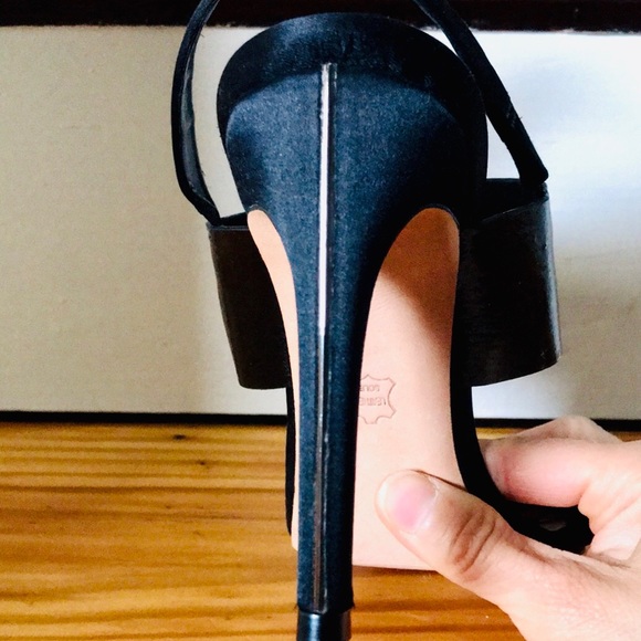 Just REDUCED ‼️BCBGMaxazria heels 7 - Picture 6 of 6